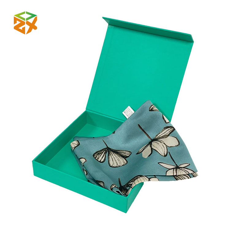 Charta Magnetica Box